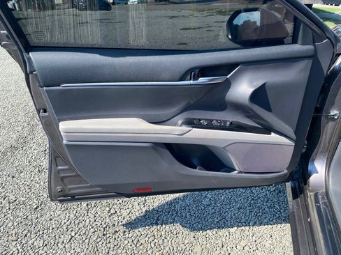 Used 2023 Toyota Camry LE FWD image 9