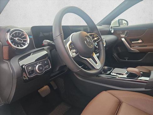 Used 2019 Mercedes-Benz A 220 image 10