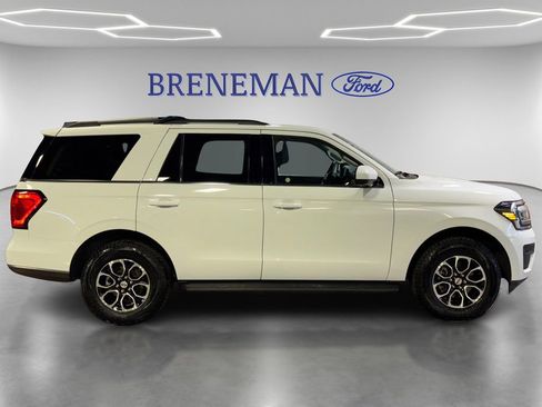 Used 2024 Ford Expedition XLT image 4