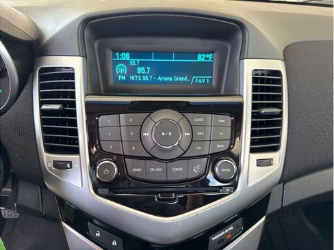 Used 2011 Chevrolet Cruze Eco FWD image 19