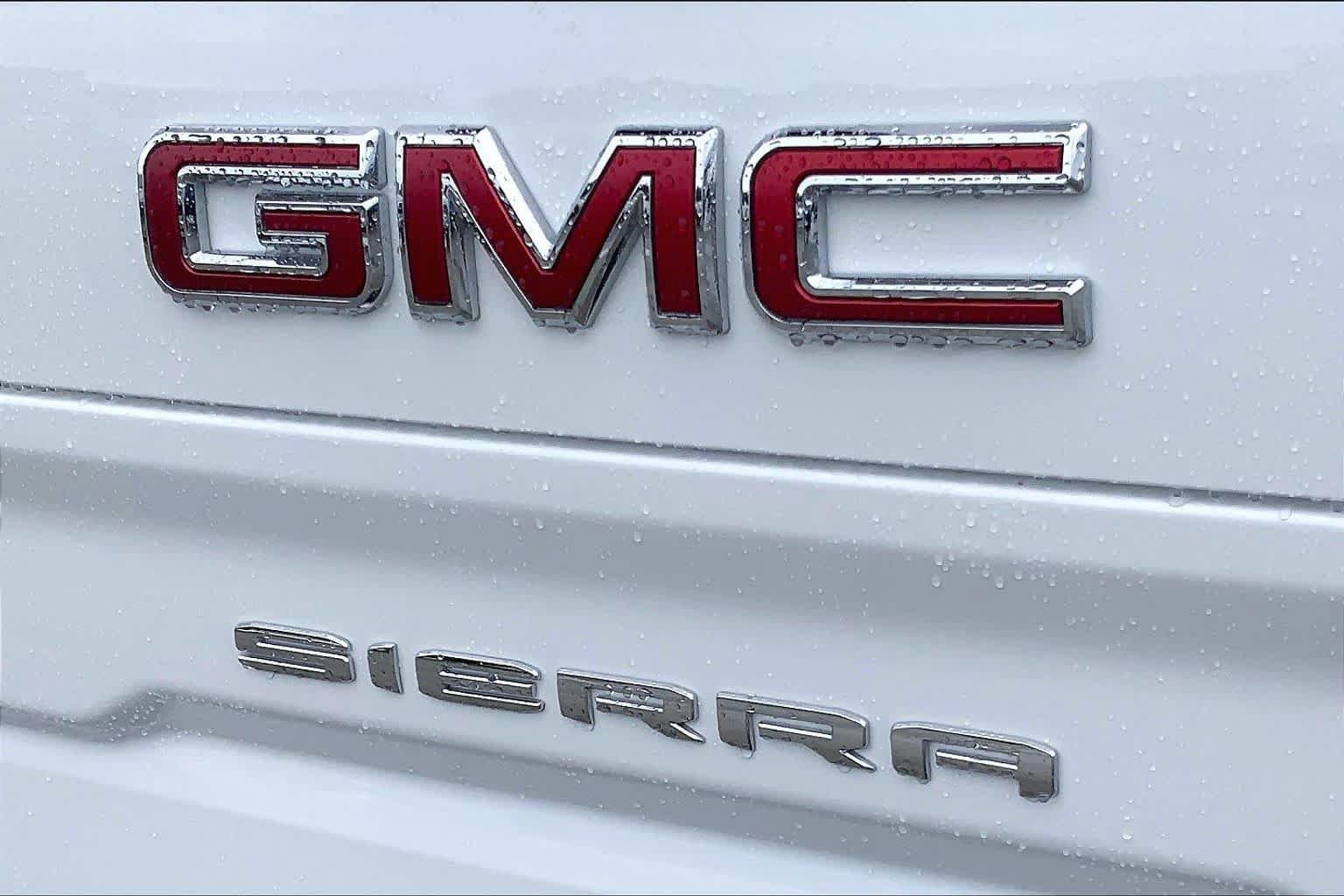 Used 2026 GMC Sierra 1500 AT4 w/ AT4 Premium Package AWD/4WD image 28