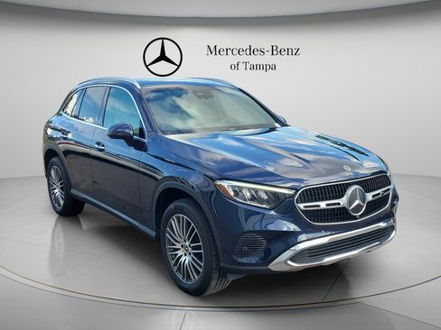 Used 2023 Mercedes-Benz GLC 300 image 4
