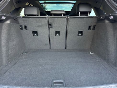 Used 2025 Porsche Macan image 34