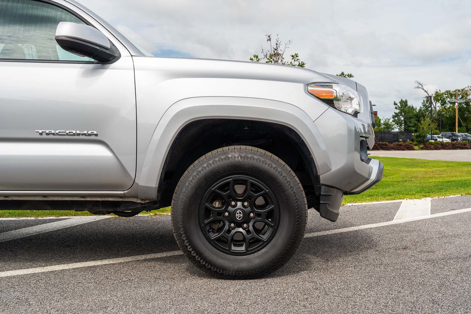 Used 2021 Toyota Tacoma SR5 RWD image 9