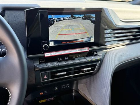 Used 2026 Toyota Camry SE w/ Convenience Package FWD image 19