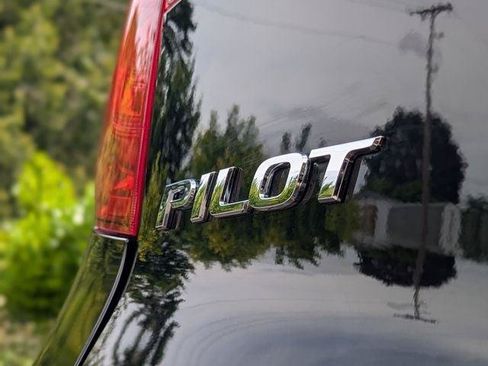 Used 2016 Honda Pilot Touring image 37