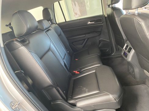 Used 2018 Volkswagen Atlas SE image 12