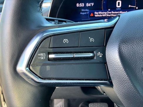 Used 2024 Chevrolet Equinox EV LT FWD image 20