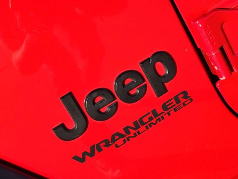 Used 2020 Jeep Wrangler Unlimited Sport image 16