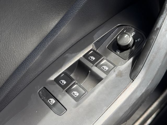 Used 2019 Volkswagen Jetta SEL Premium FWD image 29