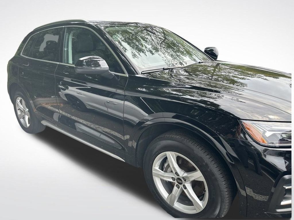 Used 2023 Audi Q5 2.0T Premium w/ Convenience Package AWD/4WD image 7