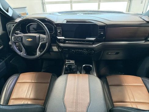 Used 2023 Chevrolet Silverado 1500 High Country w/ Technology Package image 22