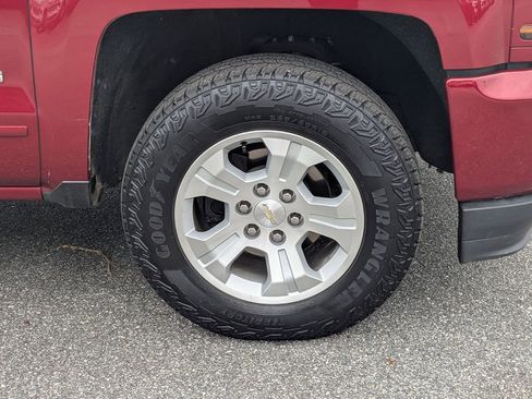 Used 2018 Chevrolet Silverado 1500 LT w/ All Star Edition image 10