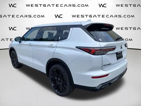New 2026 Mitsubishi Outlander LE FWD image 25