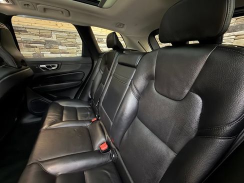 Used 2019 Volvo XC60 T6 Momentum AWD/4WD image 46