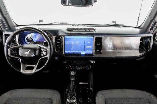 Used 2022 Ford Bronco Outer Banks w/ Sasquatch Package AWD/4WD image 11
