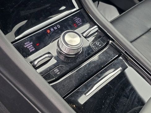 Used 2022 Jeep Grand Cherokee Overland image 27