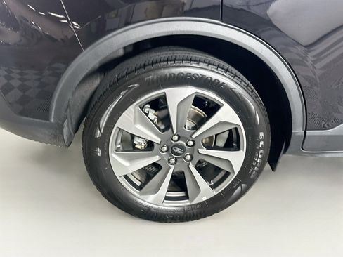 Used 2025 Ford Escape Platinum AWD/4WD image 11