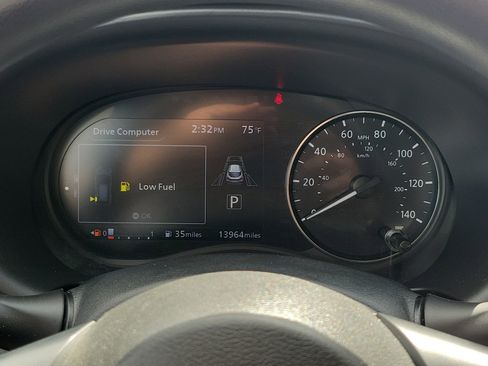 Used 2023 Nissan Kicks SV image 18