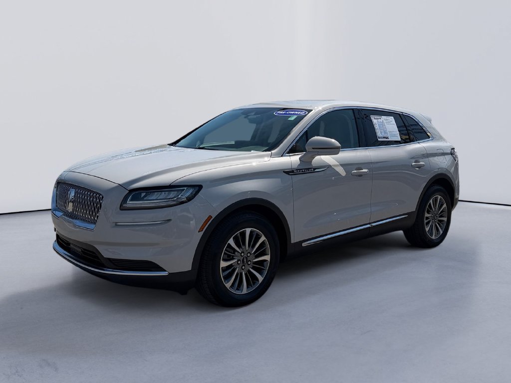 Used 2022 Lincoln Nautilus AWD w/ Premium Package image 7