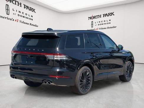 Used 2026 Lincoln Aviator Reserve AWD/4WD image 5