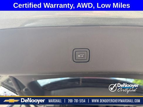 Used 2023 Chevrolet Traverse LT w/ Midnight/Sport Edition AWD/4WD image 10