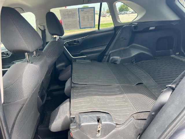 Used 2019 Toyota RAV4 LE w/ All Weather Liner Package AWD/4WD image 32