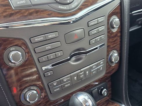 Used 2020 Nissan Armada Platinum w/ Interior Lighting Package image 29