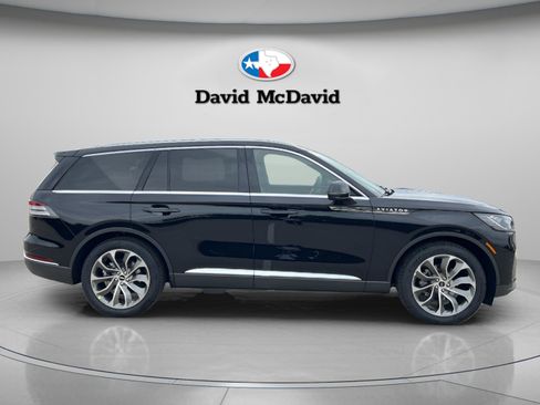 New 2026 Lincoln Aviator Reserve RWD image 8