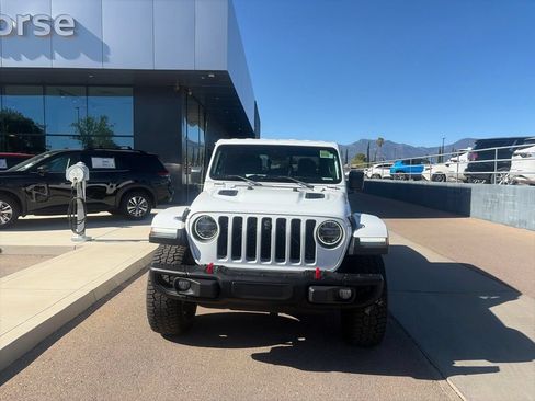 Used 2020 Jeep Gladiator Rubicon AWD/4WD image 2