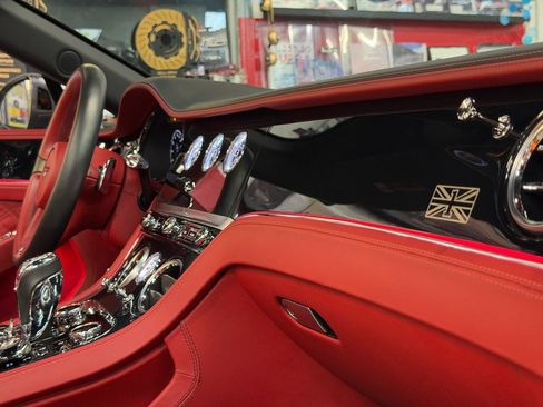Used 2020 Bentley Continental GT V8 AWD/4WD image 26