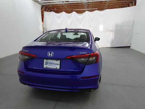 Certified 2024 Honda Civic Sport image 5