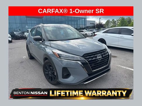 Used 2023 Nissan Kicks SR w/ SR Premium Package FWD image 1