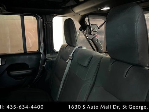 Used 2018 Jeep Wrangler Unlimited Sport S AWD/4WD image 20