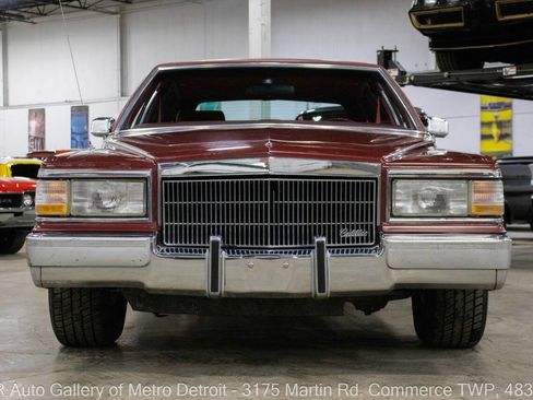 Used 1990 Cadillac Brougham image 12