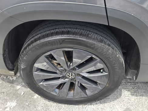Certified 2024 Volkswagen Taos S FWD image 5