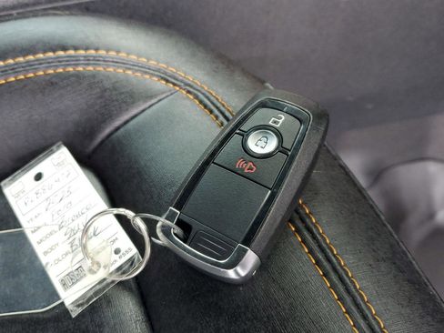 Used 2023 Ford Bronco Badlands image 38