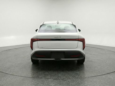 Used 2025 Kia K4 LXS image 7