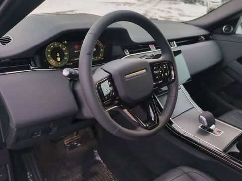 New 2026 Land Rover Range Rover Evoque S image 2