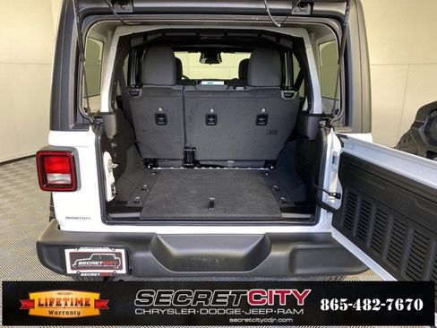 New 2026 Jeep Wrangler Unlimited Sport image 30