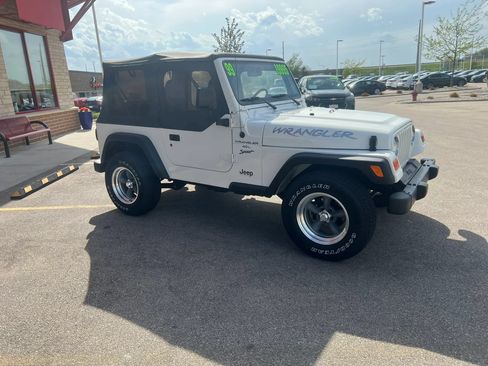 Used 1999 Jeep Wrangler Sport AWD/4WD image 3