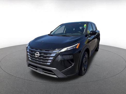 Used 2025 Nissan Rogue SV FWD image 7