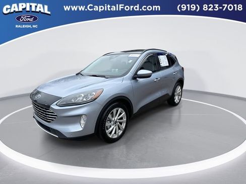 Certified 2022 Ford Escape Titanium w/ Titanium Elite Package image 4