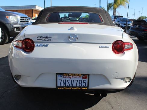 Used 2016 MAZDA MX-5 Miata Grand Touring RWD image 13