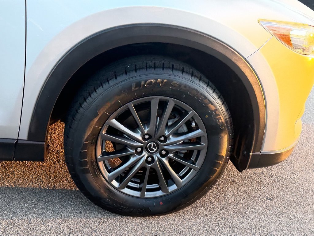 Used 2019 MAZDA CX-5 Sport FWD image 9