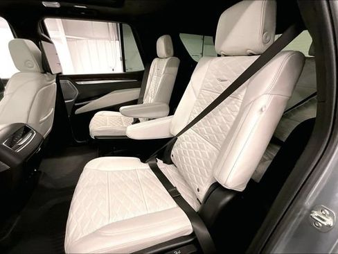 Used 2025 Cadillac Escalade Sport Platinum w/ LPO, ONYX Package AWD/4WD image 26