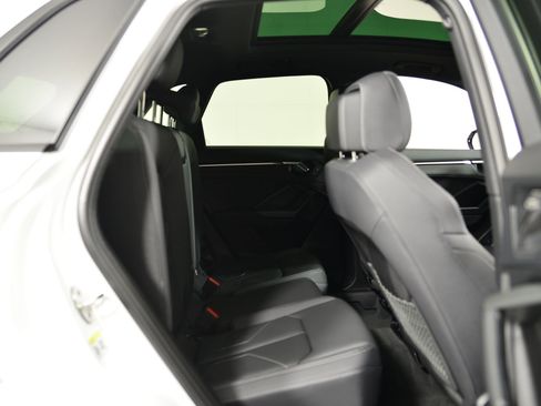 Certified 2025 Audi Q3 2.0T Premium w/ Convenience Package image 21