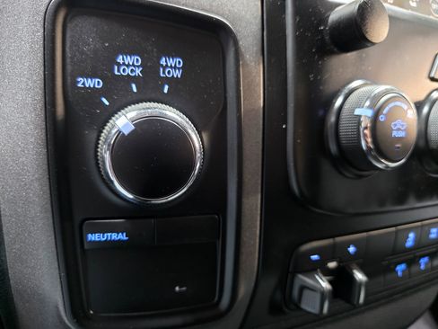 Used 2017 RAM 3500 Tradesman w/ Chrome Appearance Group image 34