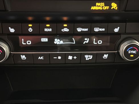 Used 2021 MAZDA CX-9 Carbon Edition AWD/4WD image 18