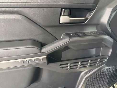 New 2025 Toyota Tacoma TRD Off-Road image 18